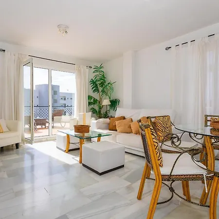 Mi Capricho Beachfront Penthouse, P12 5a דירה Sitio de Calahonda