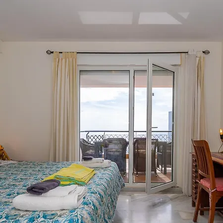Mi Capricho Beachfront Penthouse, P12 5a * Sitio de Calahonda