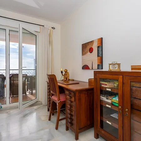 Mi Capricho Beachfront Penthouse, P12 5a דירה